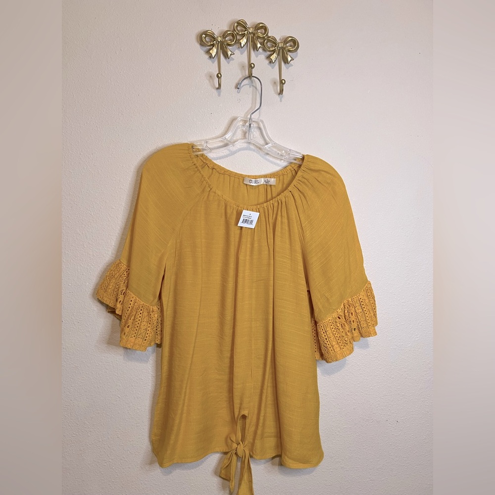 Cure Mustard Yellow Ruffled Flutter Sleeve with Lace Blouse